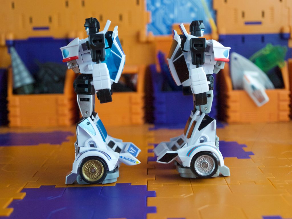 Manero robot mode comparison